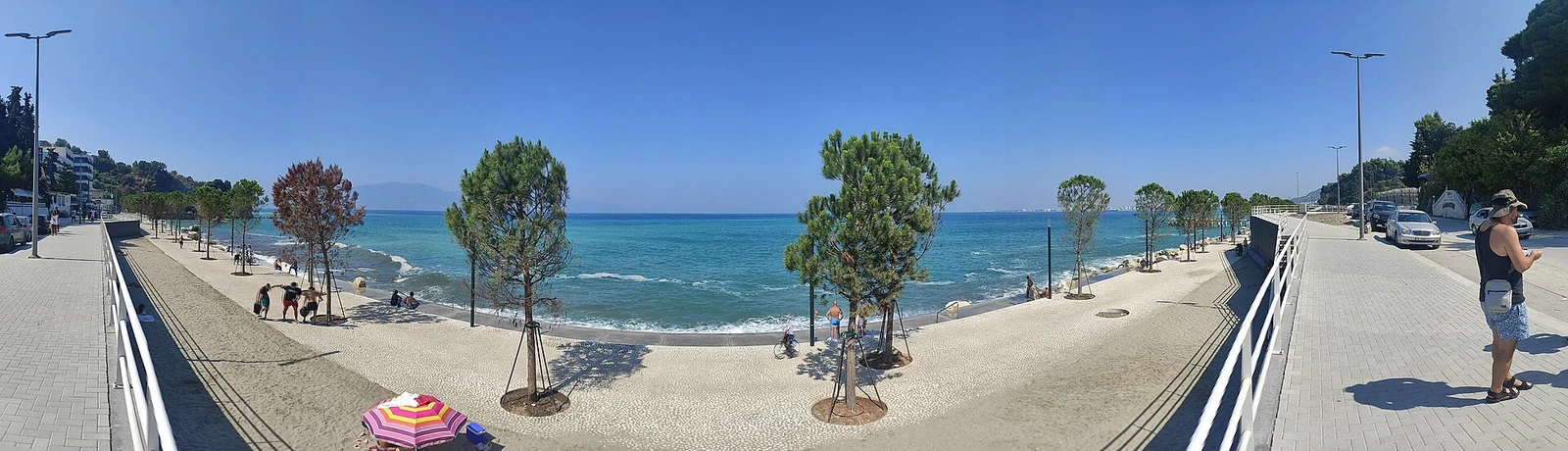 Promenada Lungomare, plaża i zatoka we Vlorze