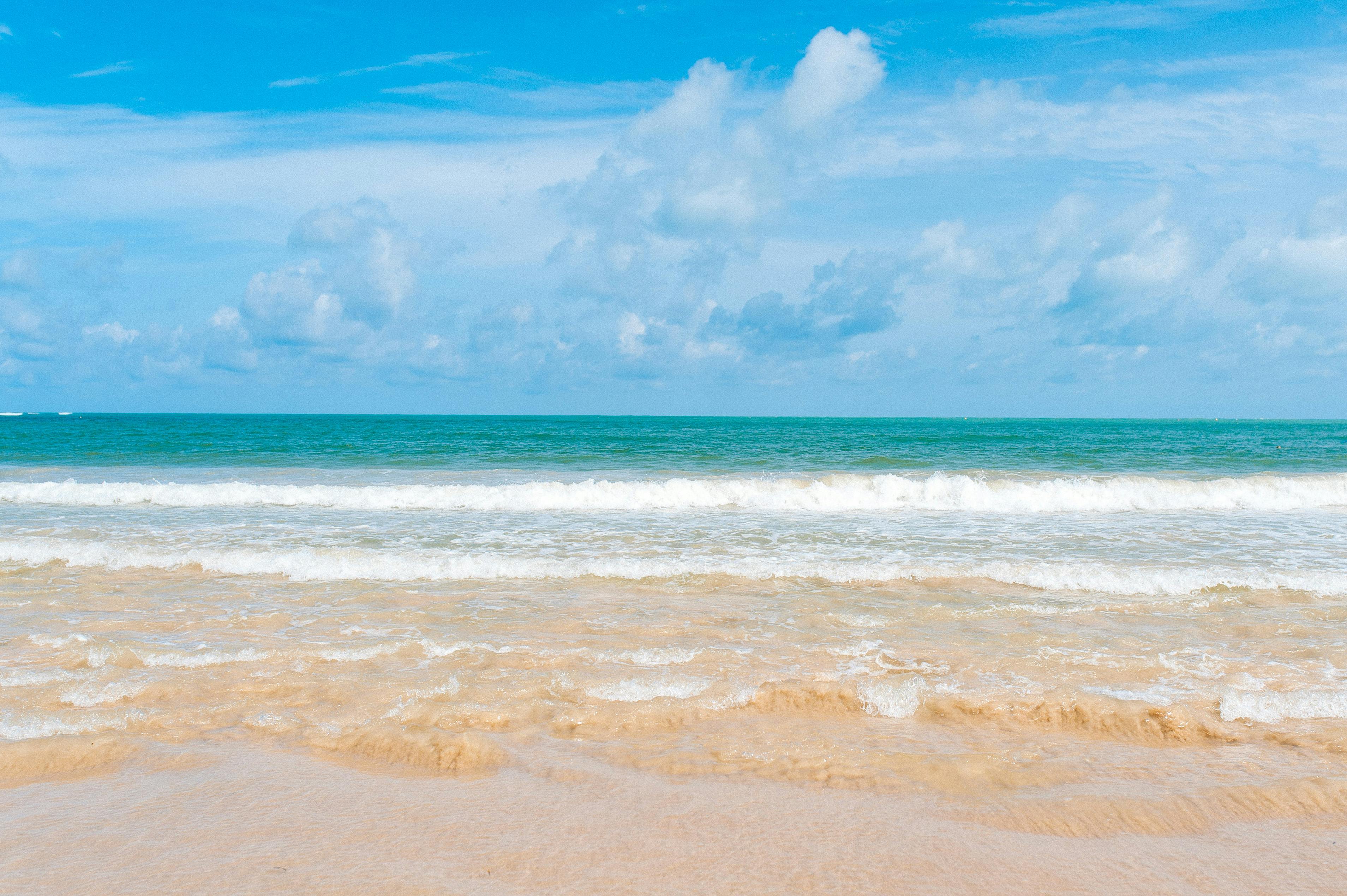 Nowoczesne miasto Tajlandia jako ilustracja kosztów transakcyjnych