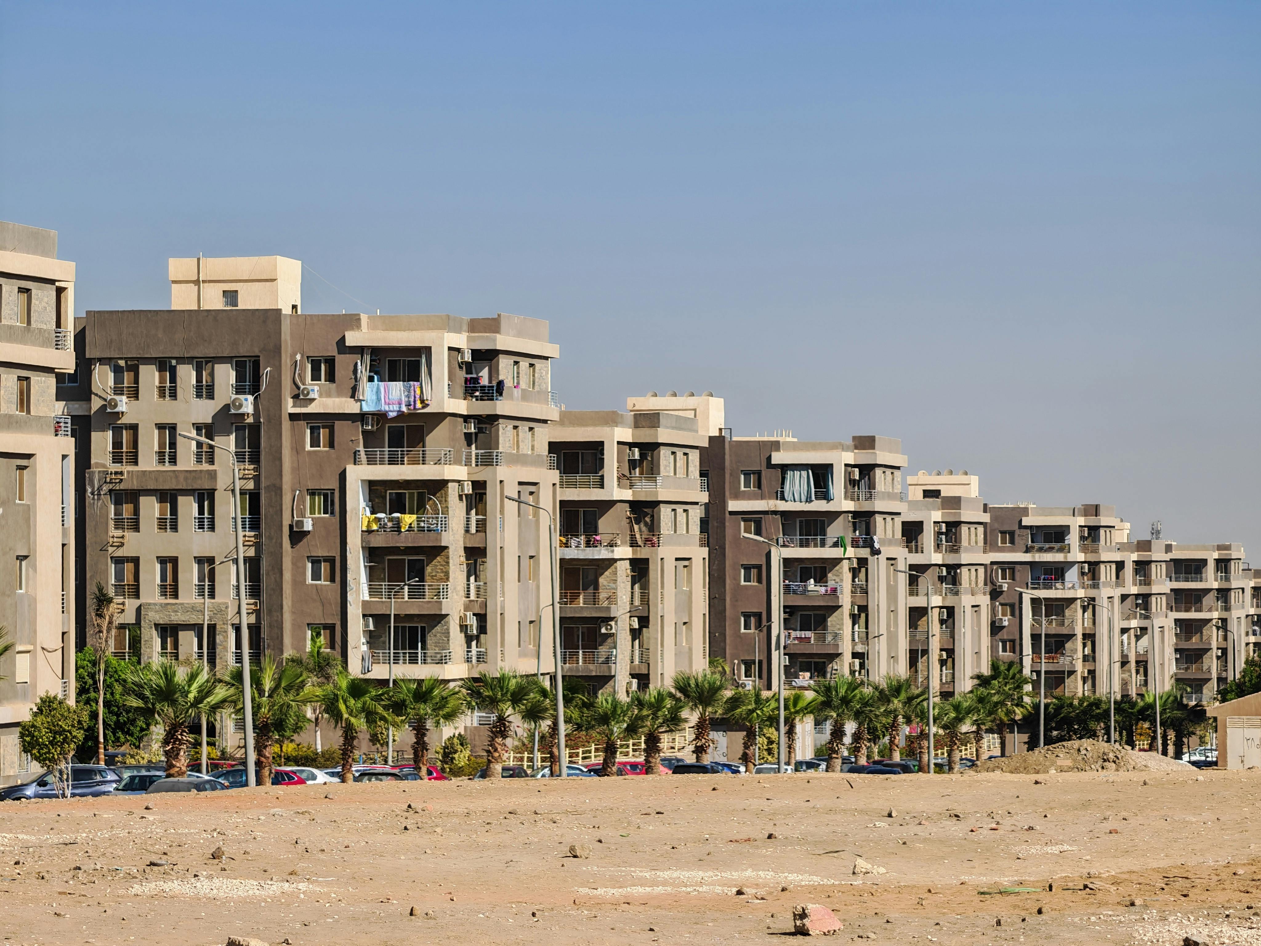 Nowoczesna część miejska nad Morzem Czerwonym – jakość otoczenia przy zakupie nieruchomości w Egipcie