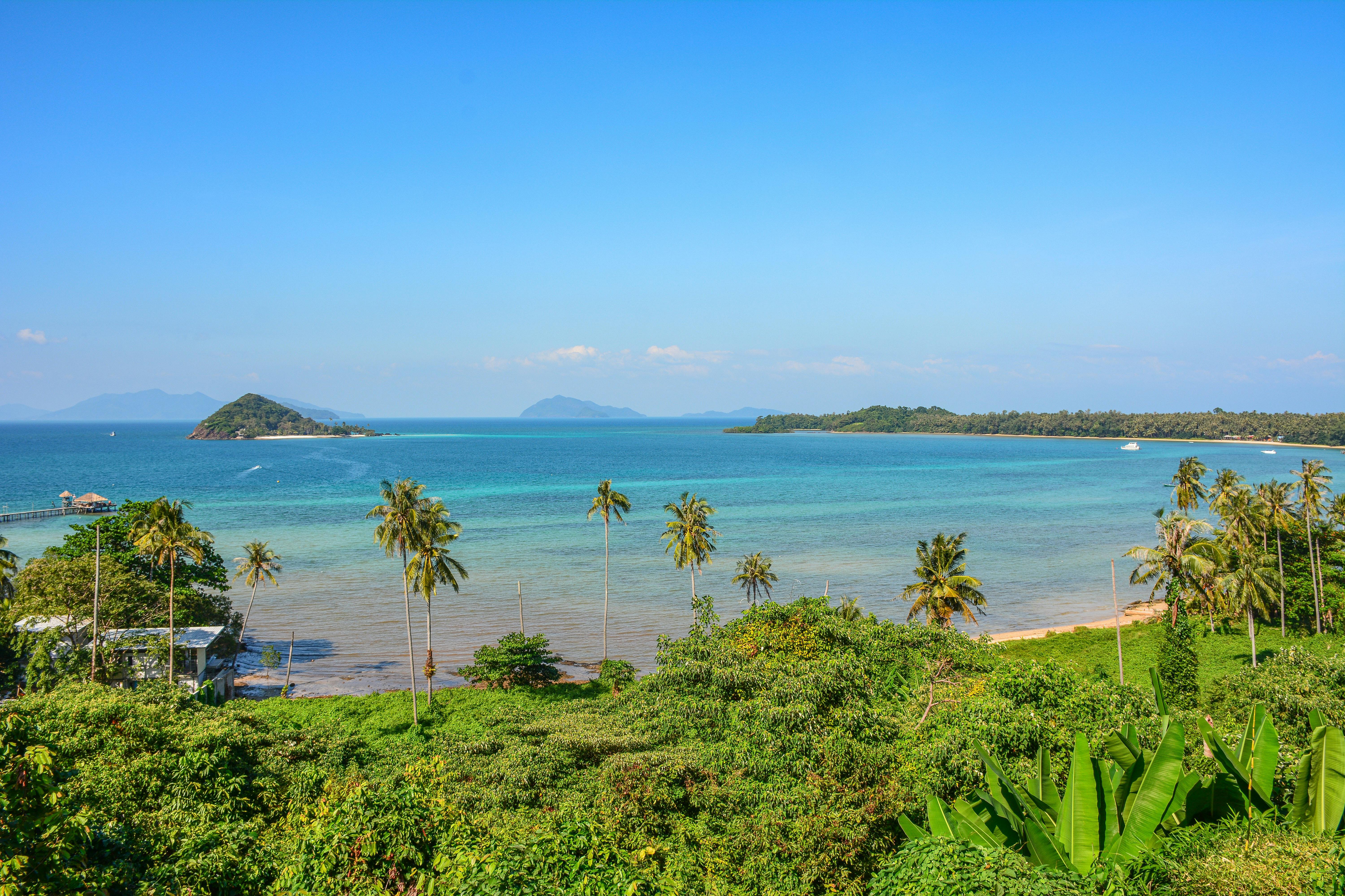 Tajlandia jako tło artykułu o condo w Bangkoku, Phuket i Pattayi pod własny użytek i pod najem