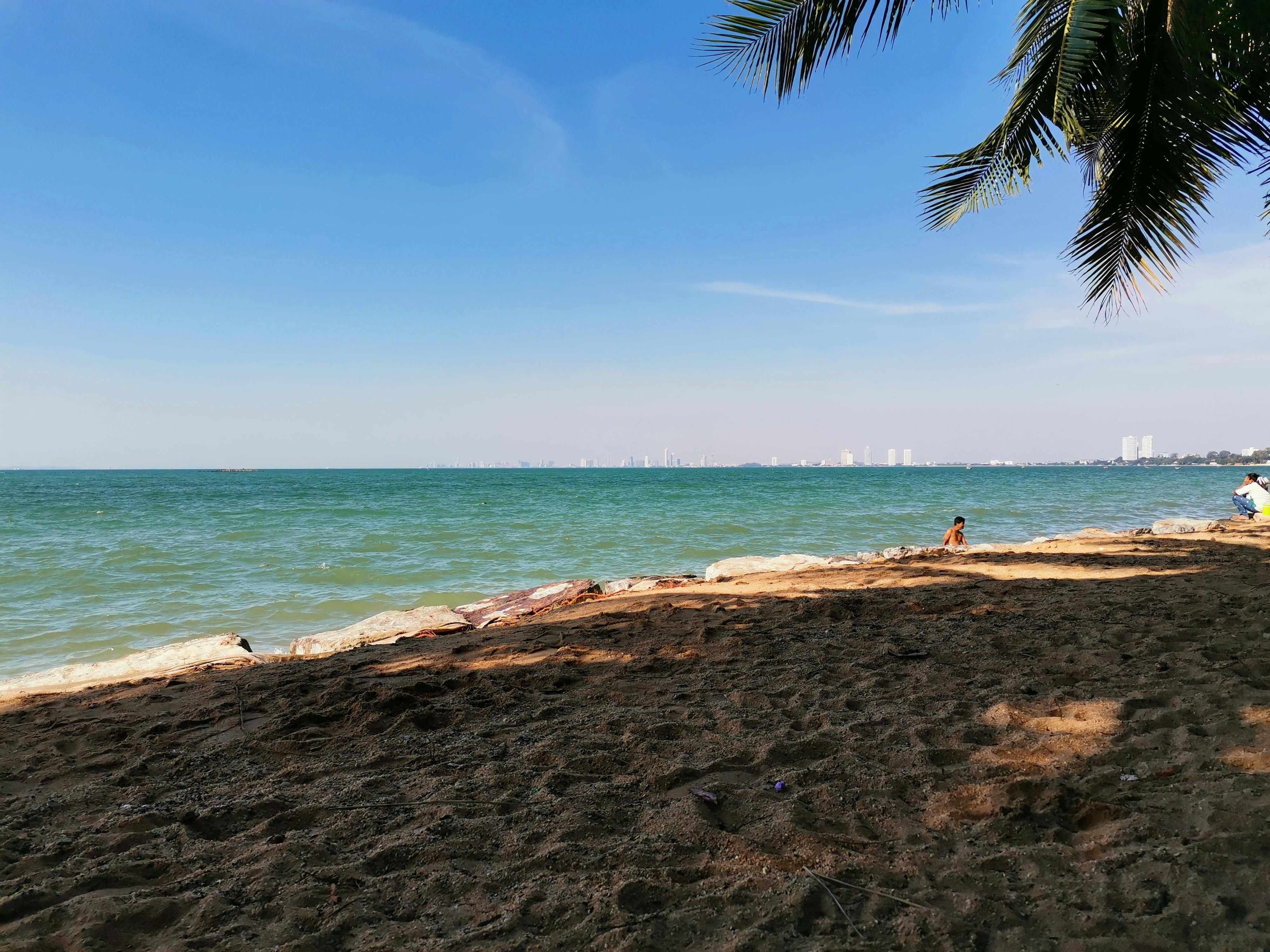 Nadmorska Tajlandia jako ilustracja rynku Phuket