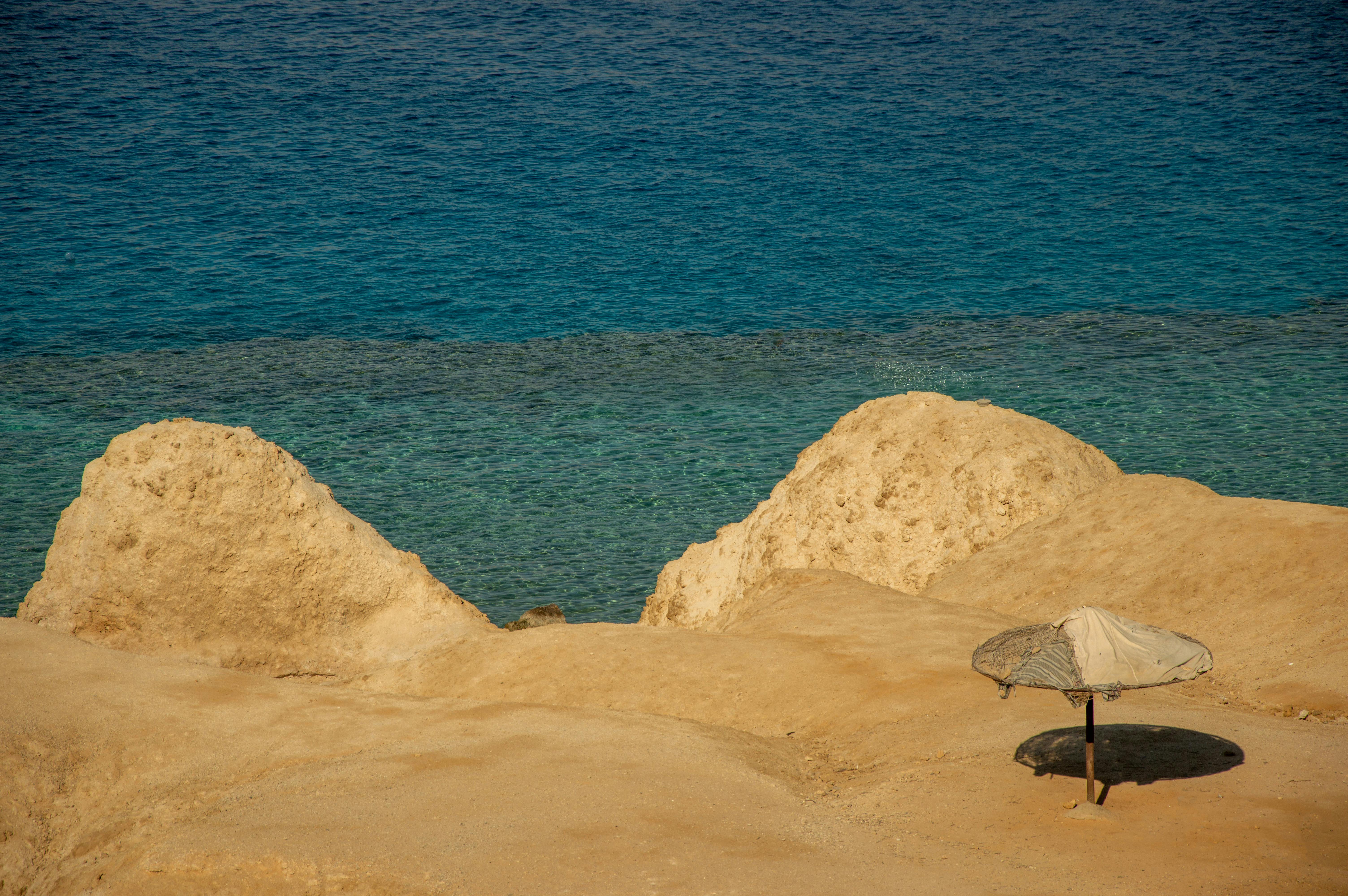 Nadmorska infrastruktura premium w Egipcie – ilustracja porównania jakości lokalizacji