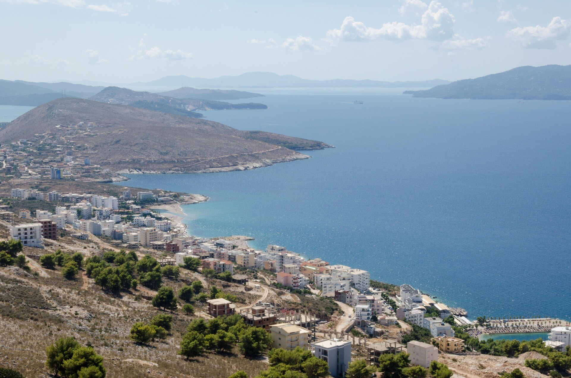 Saranda czy Ksamil – gdzie lepiej kupić nieruchomość na Riwierze Albańskiej